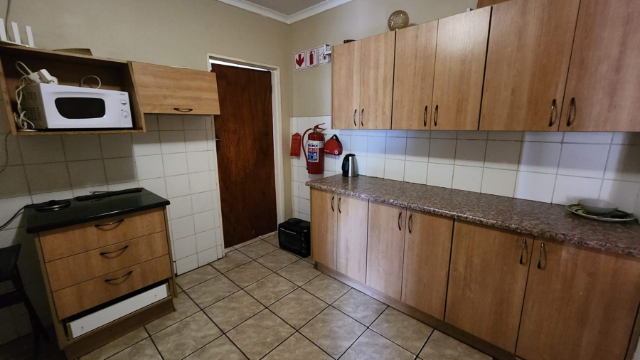 12 Bedroom Property for Sale in Brandwag Free State